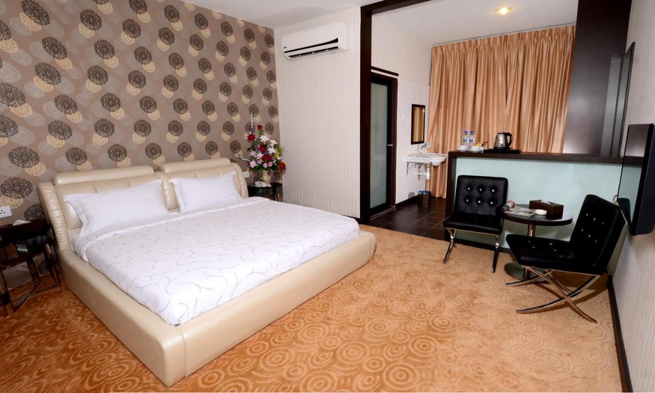Tebrau Ct 3*